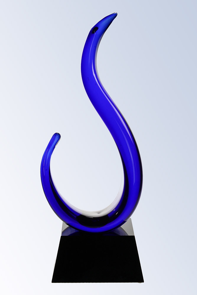 Our Blue Jay Art Glass Award features exactly that, a royal blue glass jay mounted on a black glass base. The base include an engraving plate for personalization, but is not show here. This G1608 art glass award stands 12" tall & weighs 5.2 lbs.